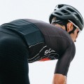 Bekleidung Herren Q36.5 Gregarius Clima Dolomites Extreme trikot-Schwarz Bekleidung Herren Q36.5 Gregarius Clima Dolomites Extreme trikot-Schwarz